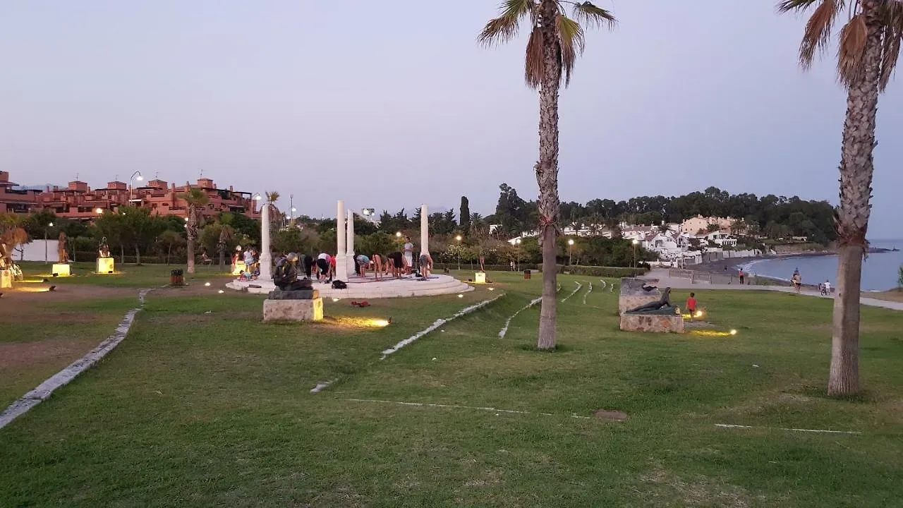Villa Adosado Junto Al Mar Estepona Ferienhaus